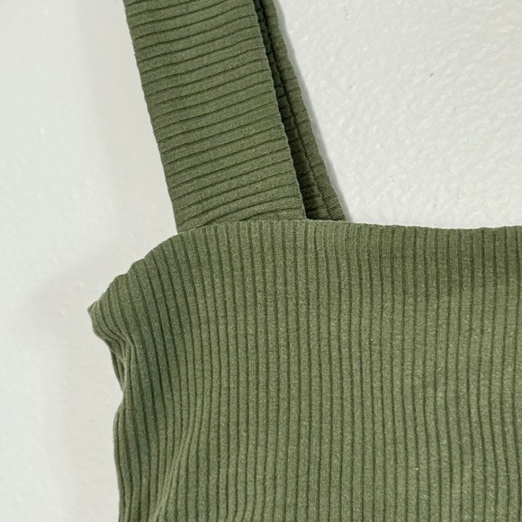 Daily Drills Palm Green‎ Lawson Ribbed Knit Sports Bra - Picture 4 of 6